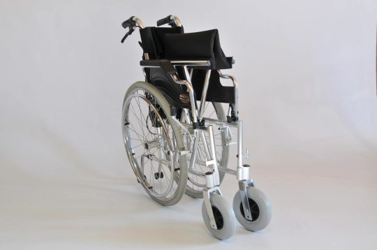 Кресло-коляска инвалидная механическая FS 908 LJ (46 см) колеса пневмо - 12